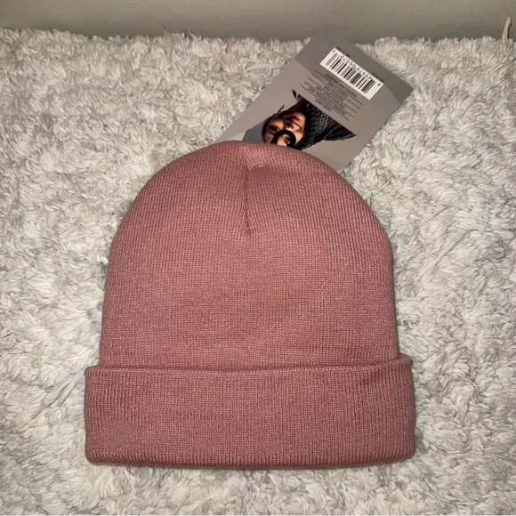 NWT Satin Lined Pink Beanie - Picture 2 of 3